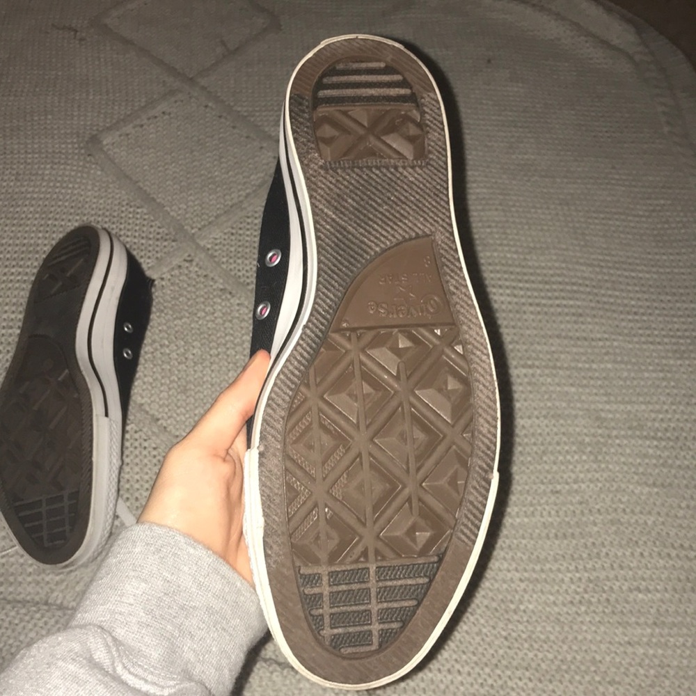 Converse - Picture 2 of 4